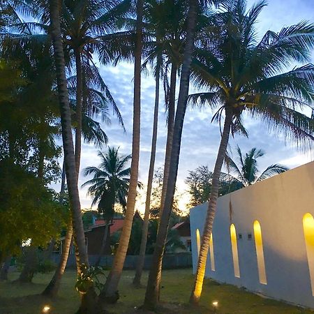 Sense Of Yanui Villa Nai Harn Buitenkant foto